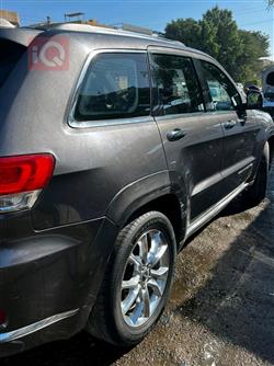 جیپ گراند شیرۆکی